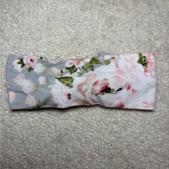 Posh Peanut Pink and Gray Floral knotted Gown with Headband Bow - Picture 13 of 13